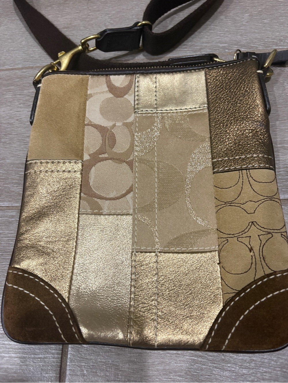 Coach patchwork crossbody - Picture 2 of 8